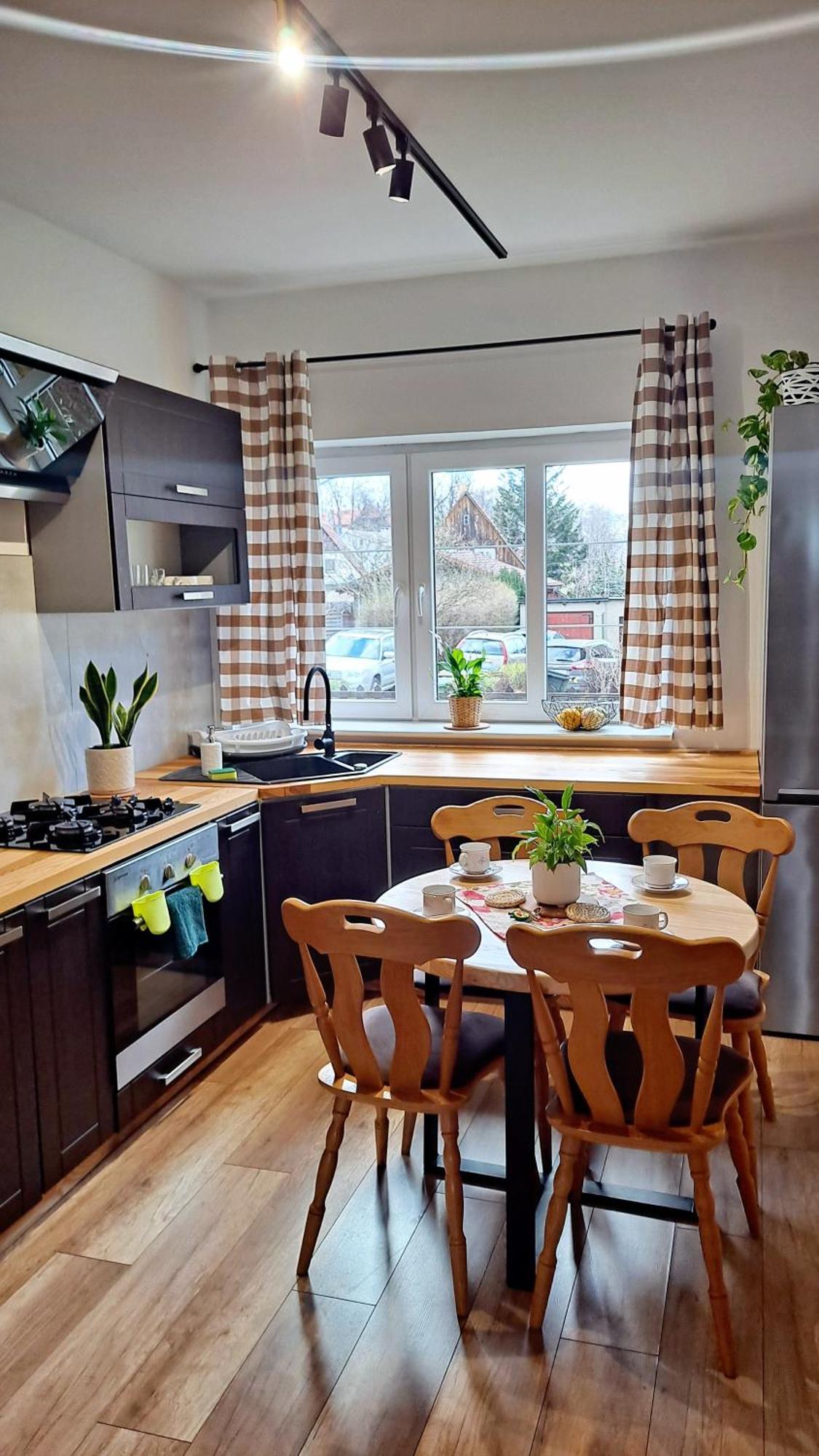 Apartament Dzika Roza Ковари Екстериор снимка